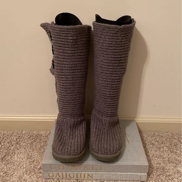 Ugg Boots - Picture 2 of 6